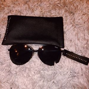 QUAY Australia Vivianne- BRAND NEW NEVER WORN